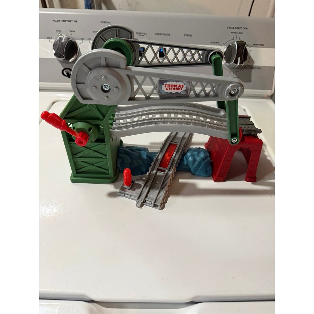 Thomas & Friends Bridge Lift Thomas & Skiff draw bridge 2020 mattel